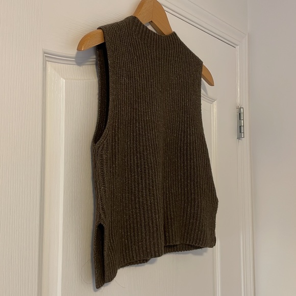 Dynamite Olive Knit Tank - Picture 4 of 5